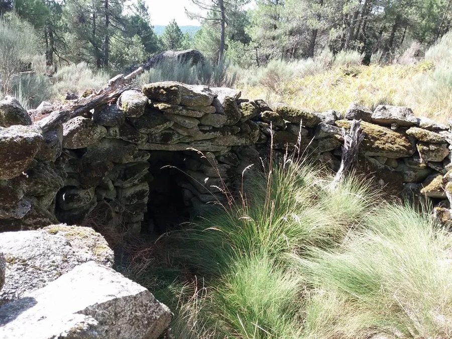 Majada de pastores, construcción de piedra seca