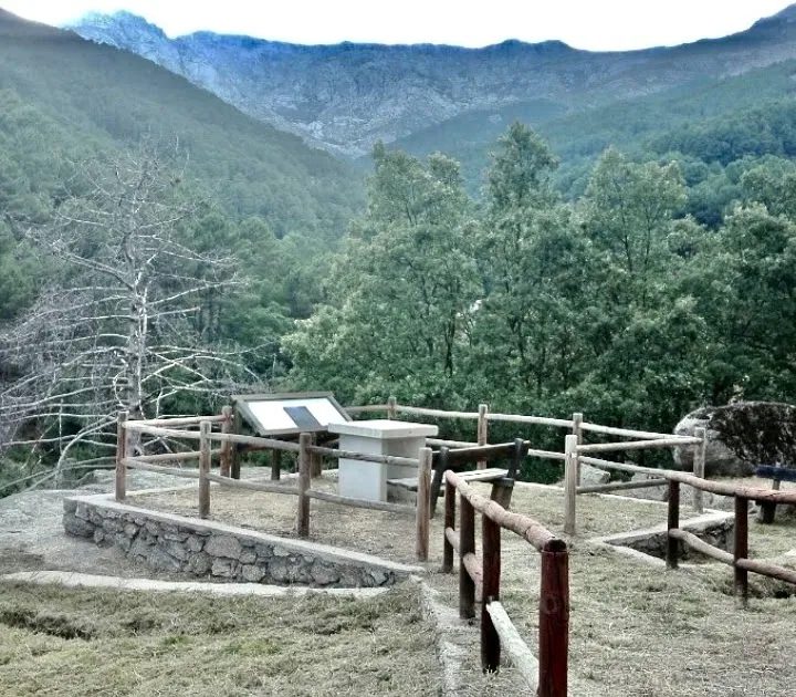 Mirador de las Estrellas, junto al recorrido